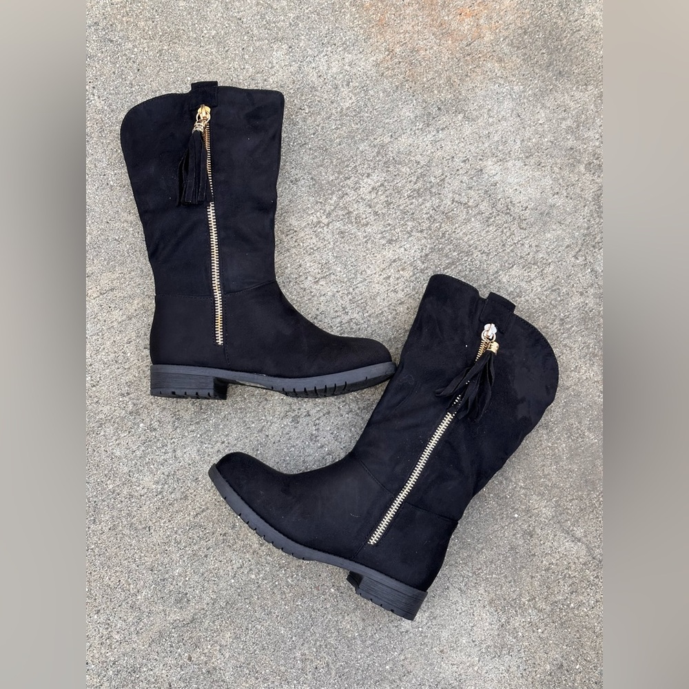 Top Moda Kids Tassel Micro Suede Boots